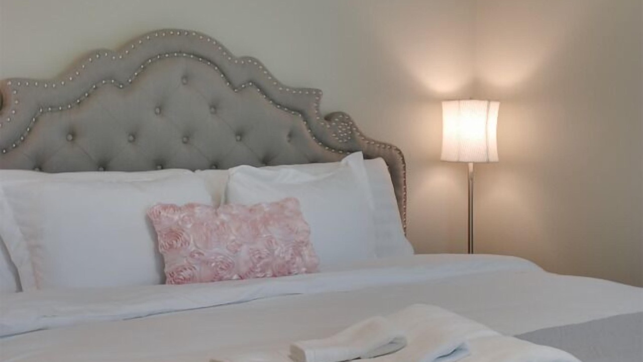 Photo of Bedroom in Historic Downtown Melbourne