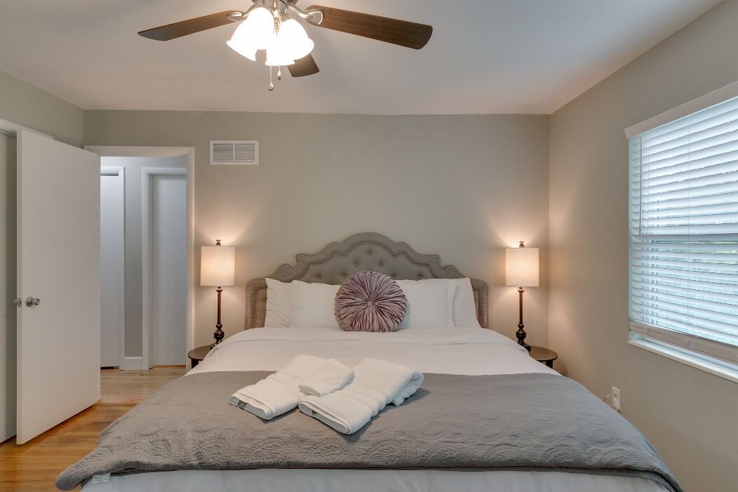 Photo of Bedroom in Historic Downtown Melbourne