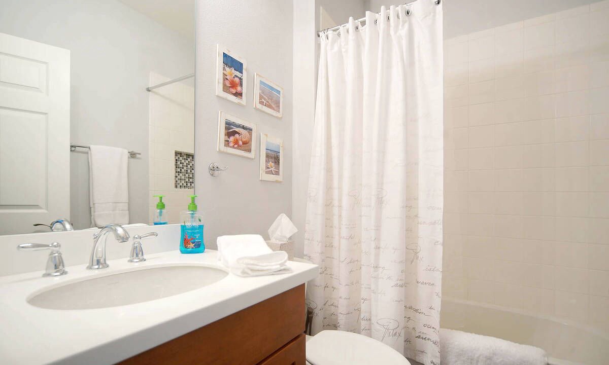Photo of Bathroom in Trafalgar