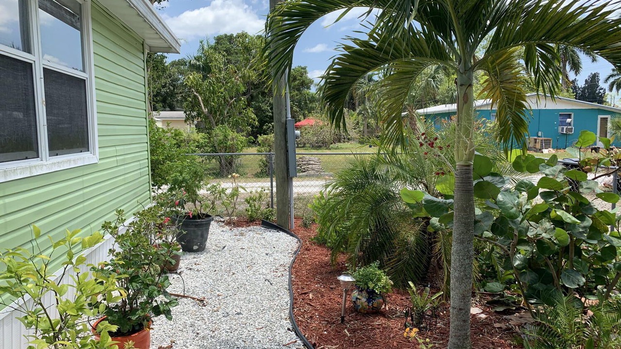 Photo of Others in Pine Island Center