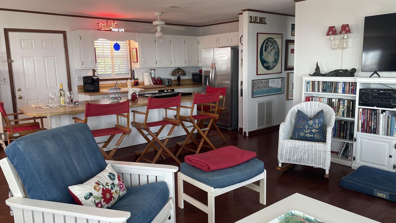 Photo of Livingroom in Alligator Point