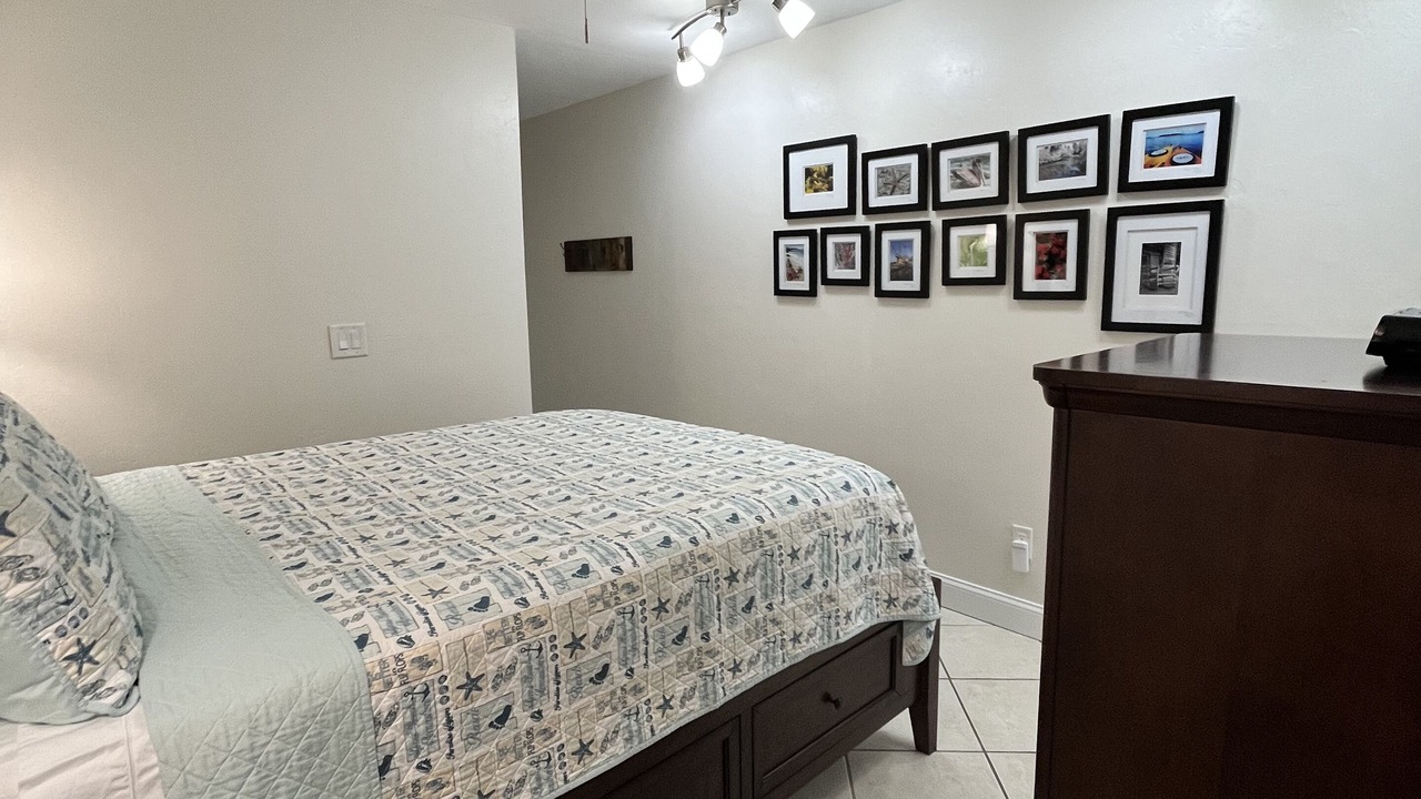 Photo of Bedroom in Vanderbilt Beach
