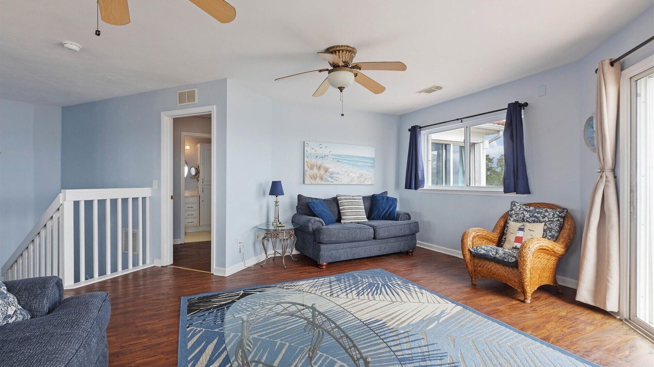 Photo of Livingroom in Alligator Point