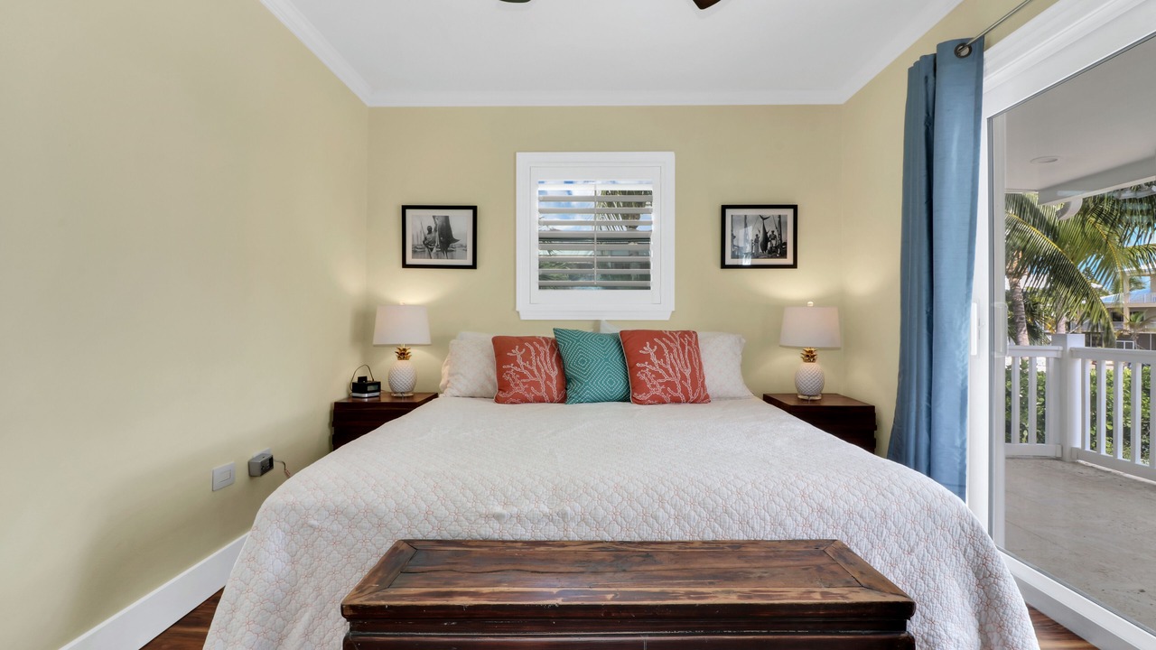 Photo of Bedroom in Venetian Shores