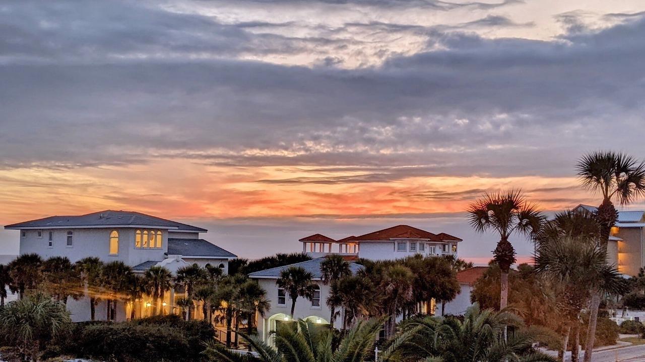Photo of Patio Balcony in Crystal Shores
