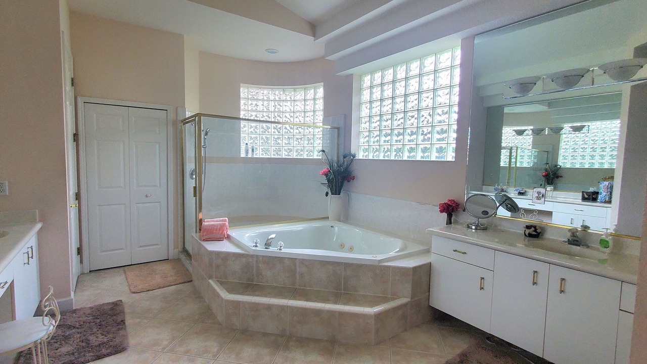 Photo of Bathroom in New Smyrna Beach
