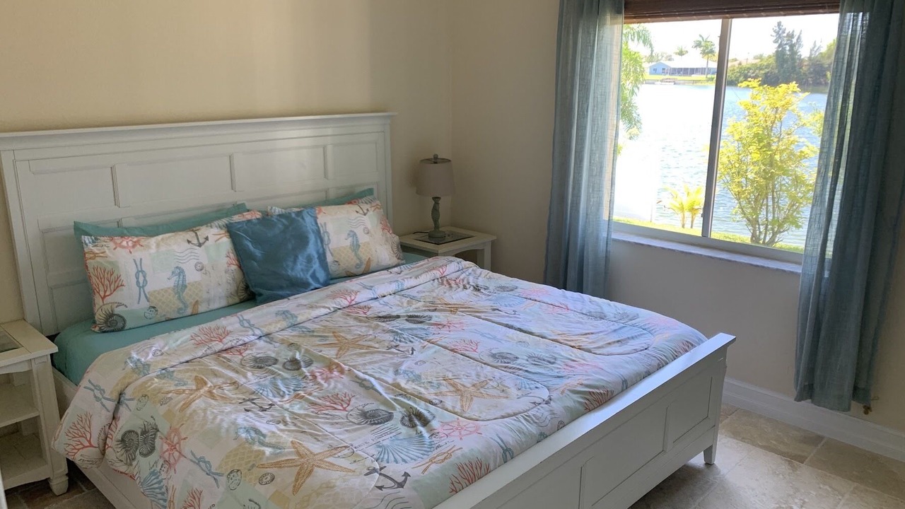 Photo of Bedroom in Mariner