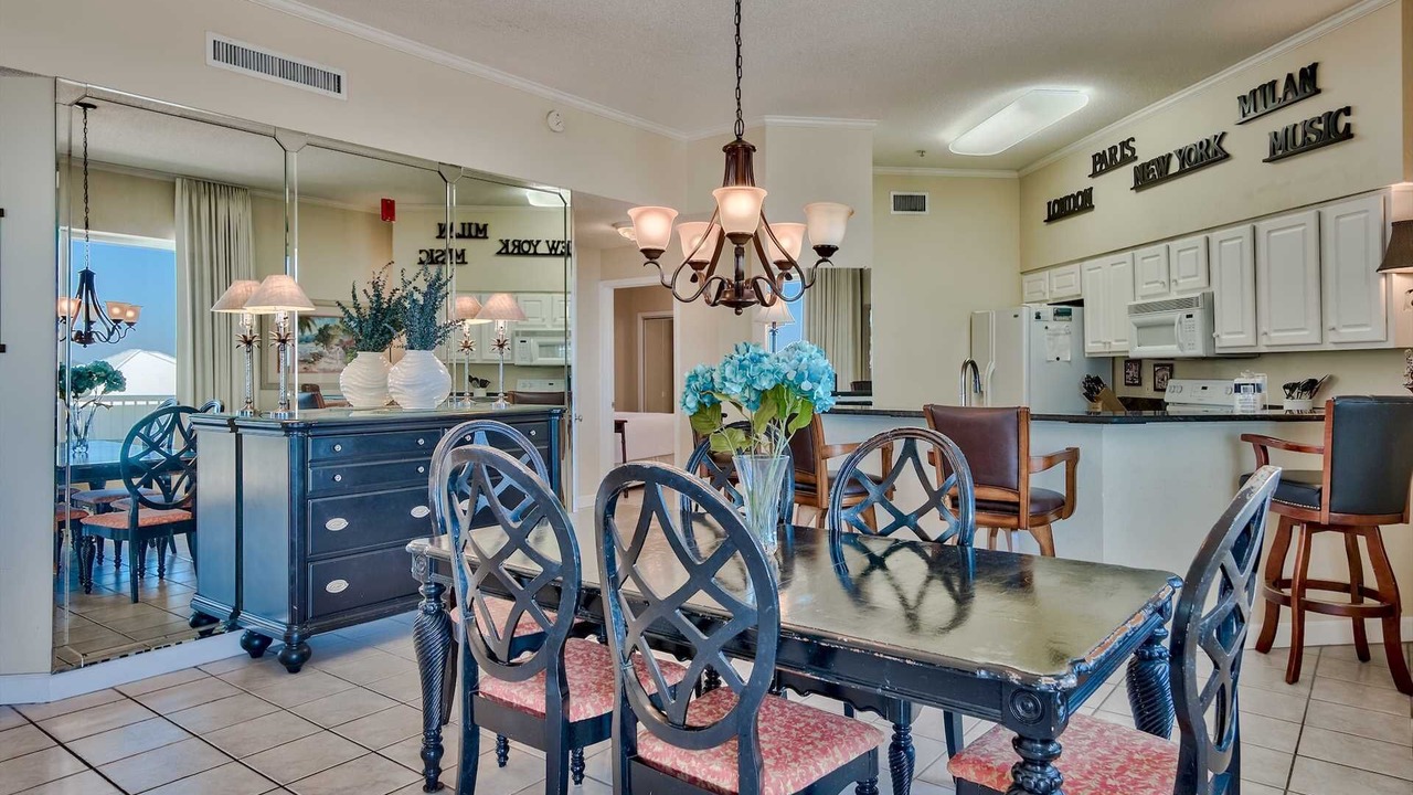 Photo of Others in Avalon Beach Estates