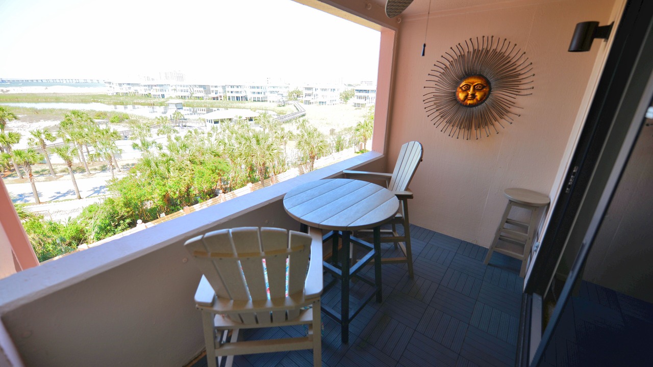 Photo of Patio Balcony in Holiday Isle