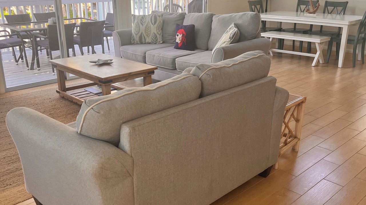 Photo of Livingroom in Golden Beach