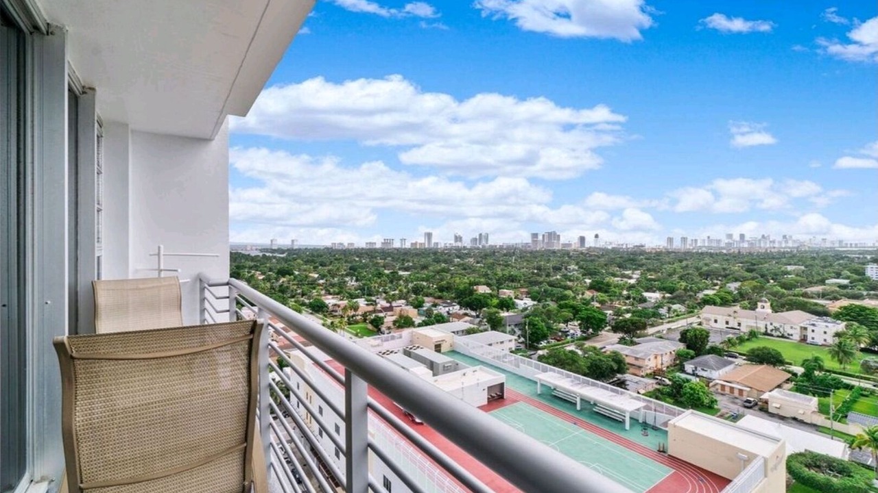 Photo of Patio Balcony in Downtown Hollywood