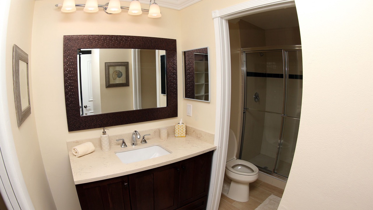 Photo of Bathroom in Hunt Club