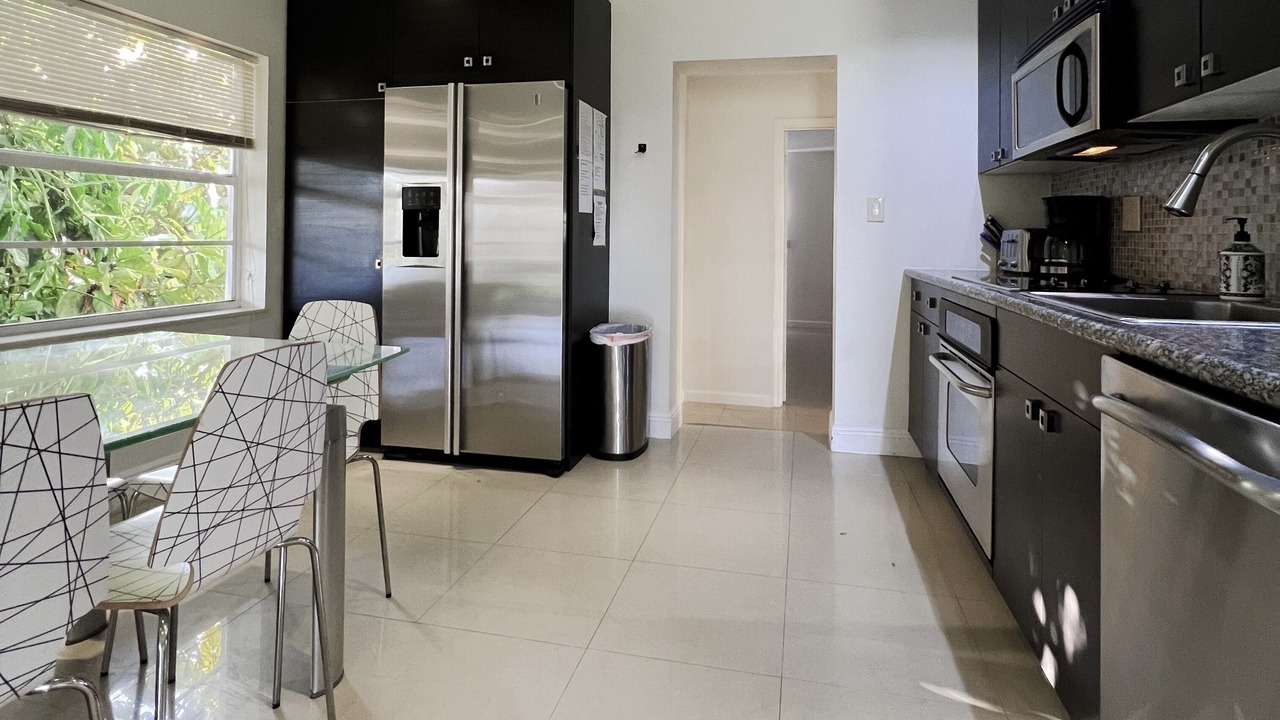 Photo of Kitchen in North Central Hollywood