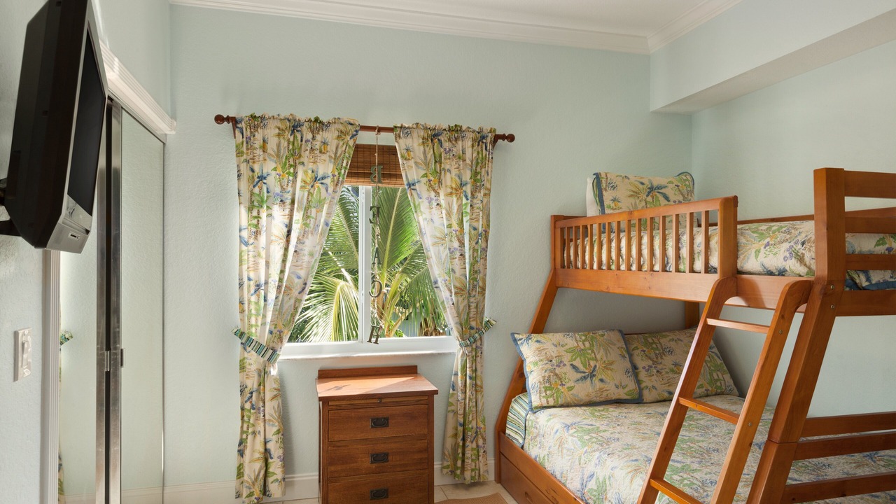 Photo of Bedroom in Marathon