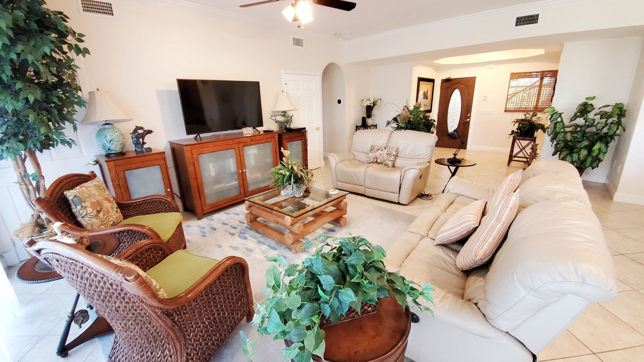 Photo of Livingroom in Marathon