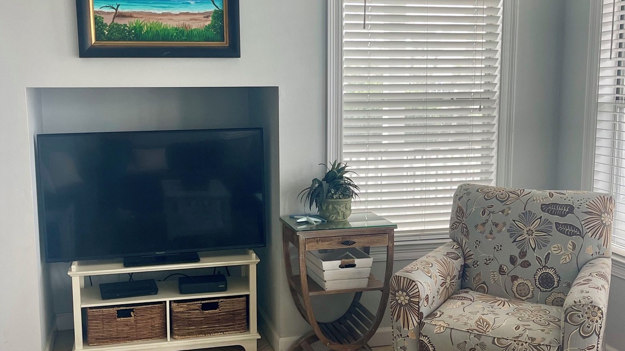 Photo of Livingroom in Crystal Shores