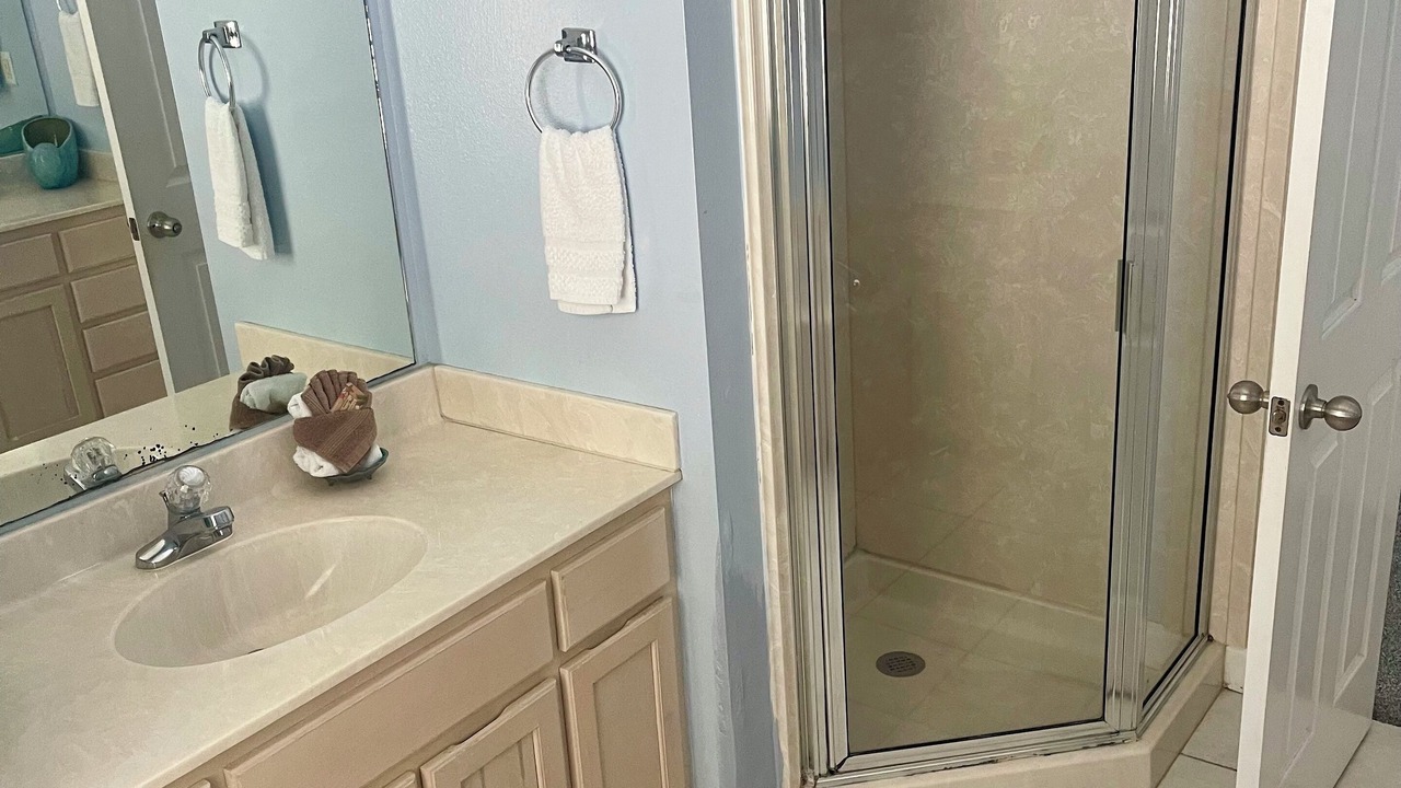 Photo of Bathroom in Crystal Shores