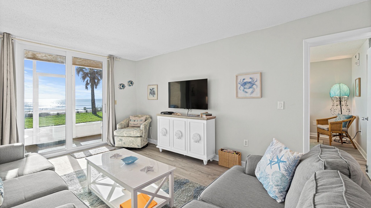 Photo of Livingroom in Indian Harbour Beach