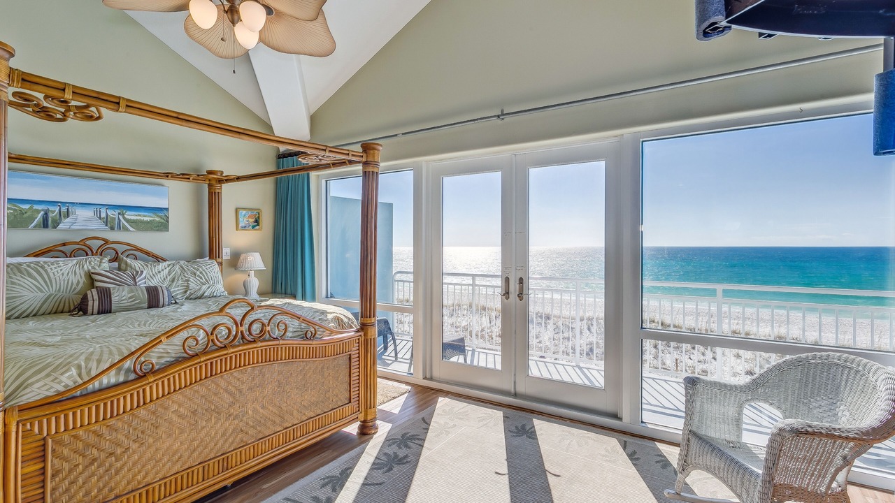 Photo of Patio Balcony in White Sands First