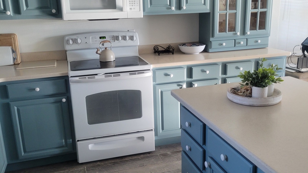 Photo of Kitchen in Avon By The Sea
