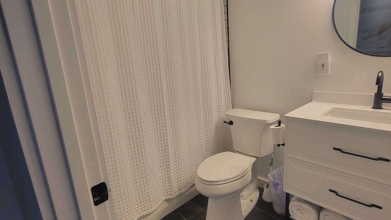Photo of Bathroom in Avon By The Sea