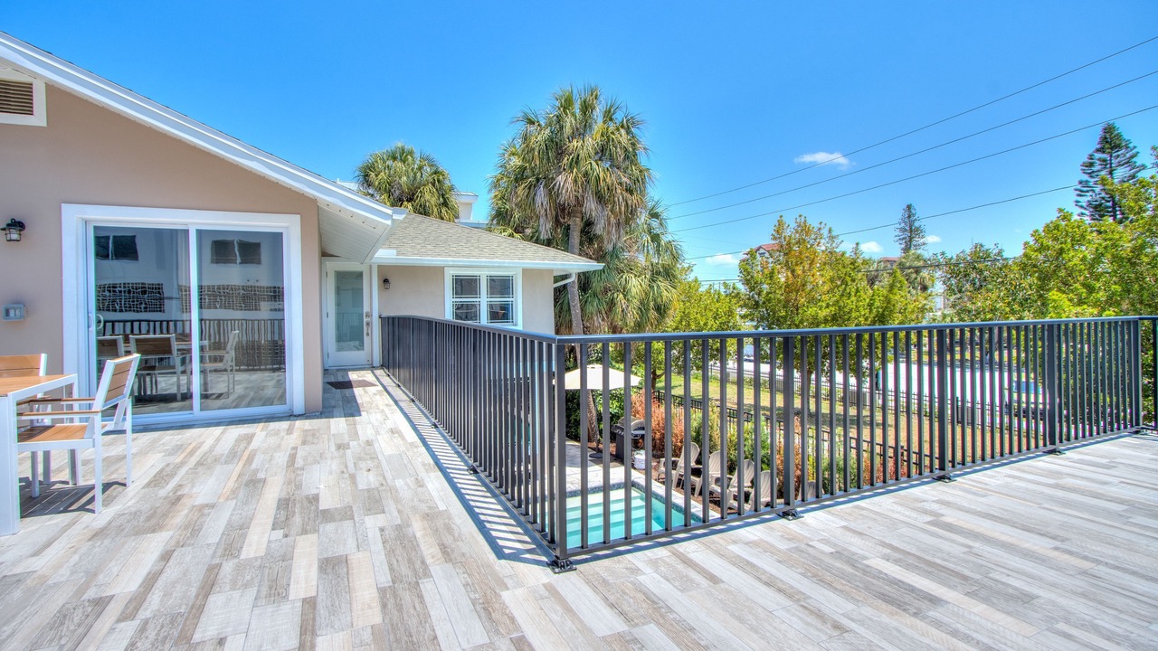 Photo of Patio Balcony in Bay Esplanade