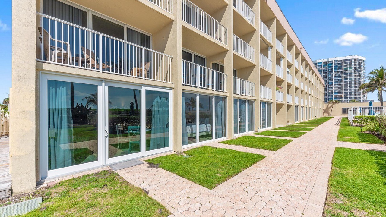 Photo of Outdoor in Hutchinson Island South