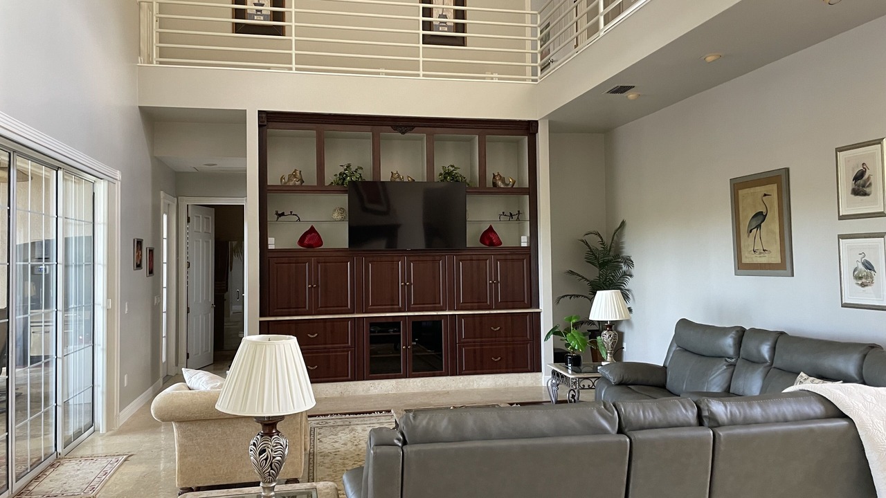 Photo of Bedroom in Peninsula Point
