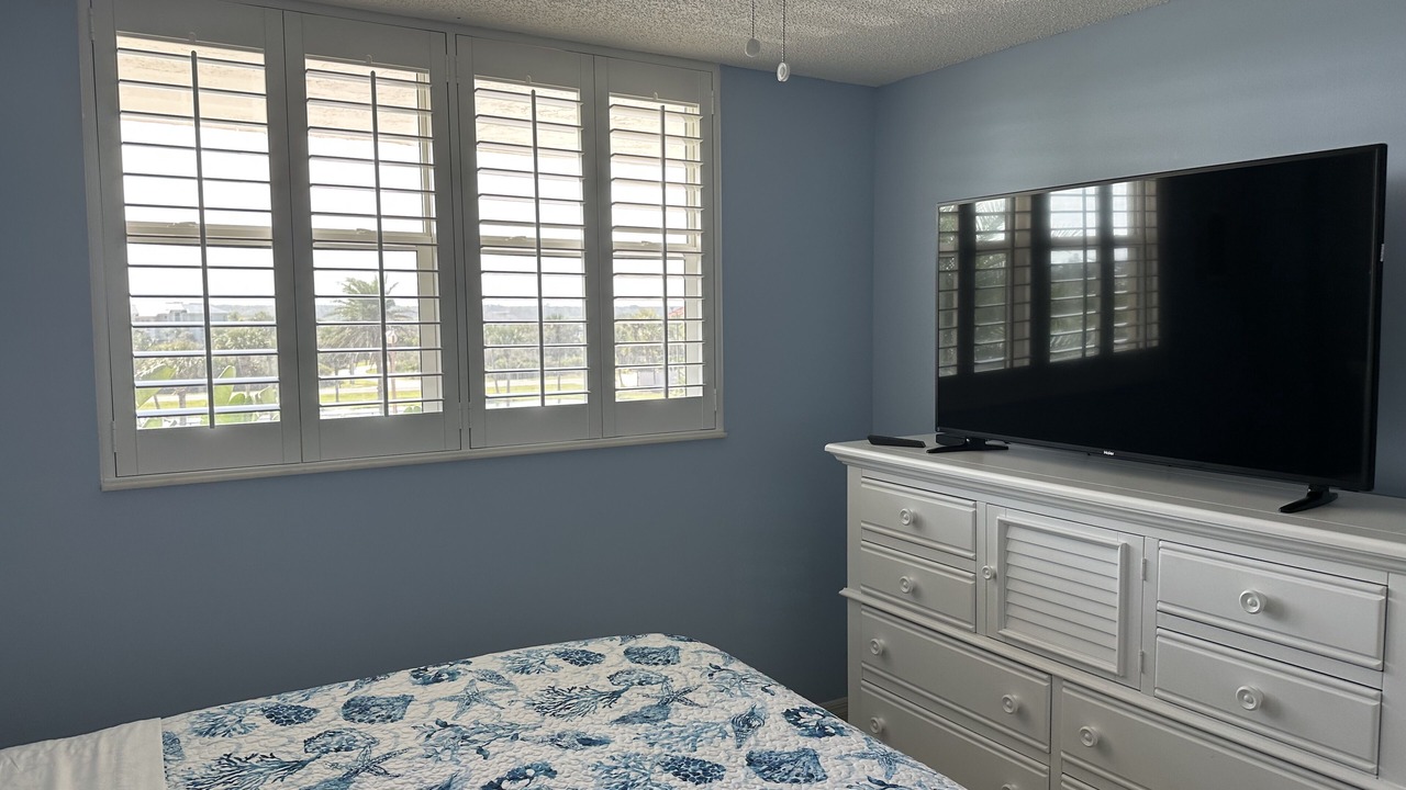 Photo of Bedroom in Crescent Beach