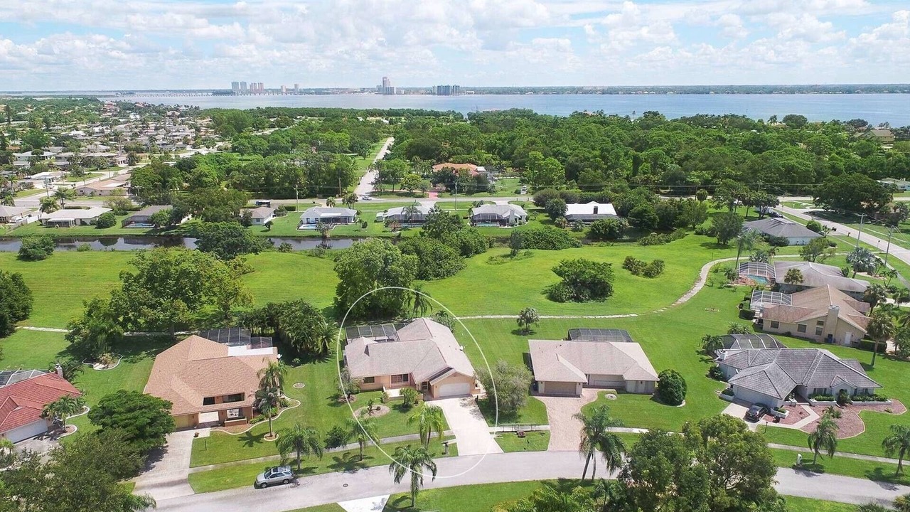 Photo of Others in Lochmoor Waterway Estates