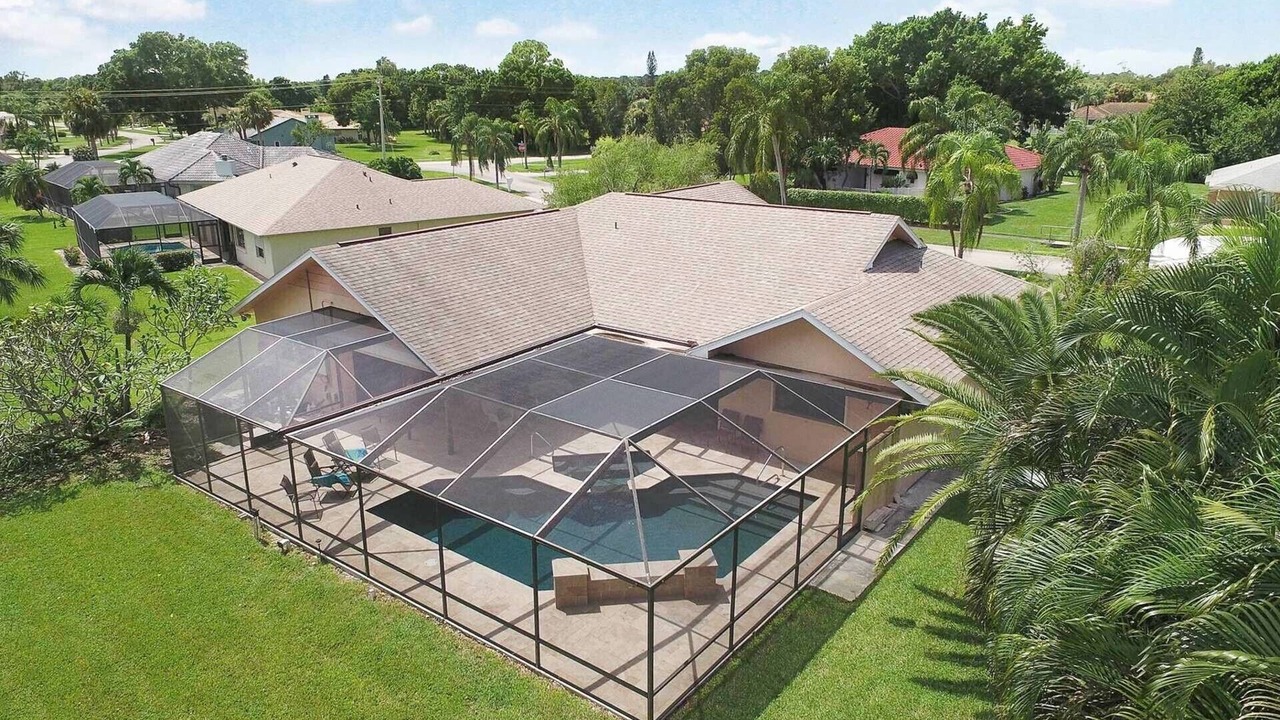 Photo of Others in Lochmoor Waterway Estates