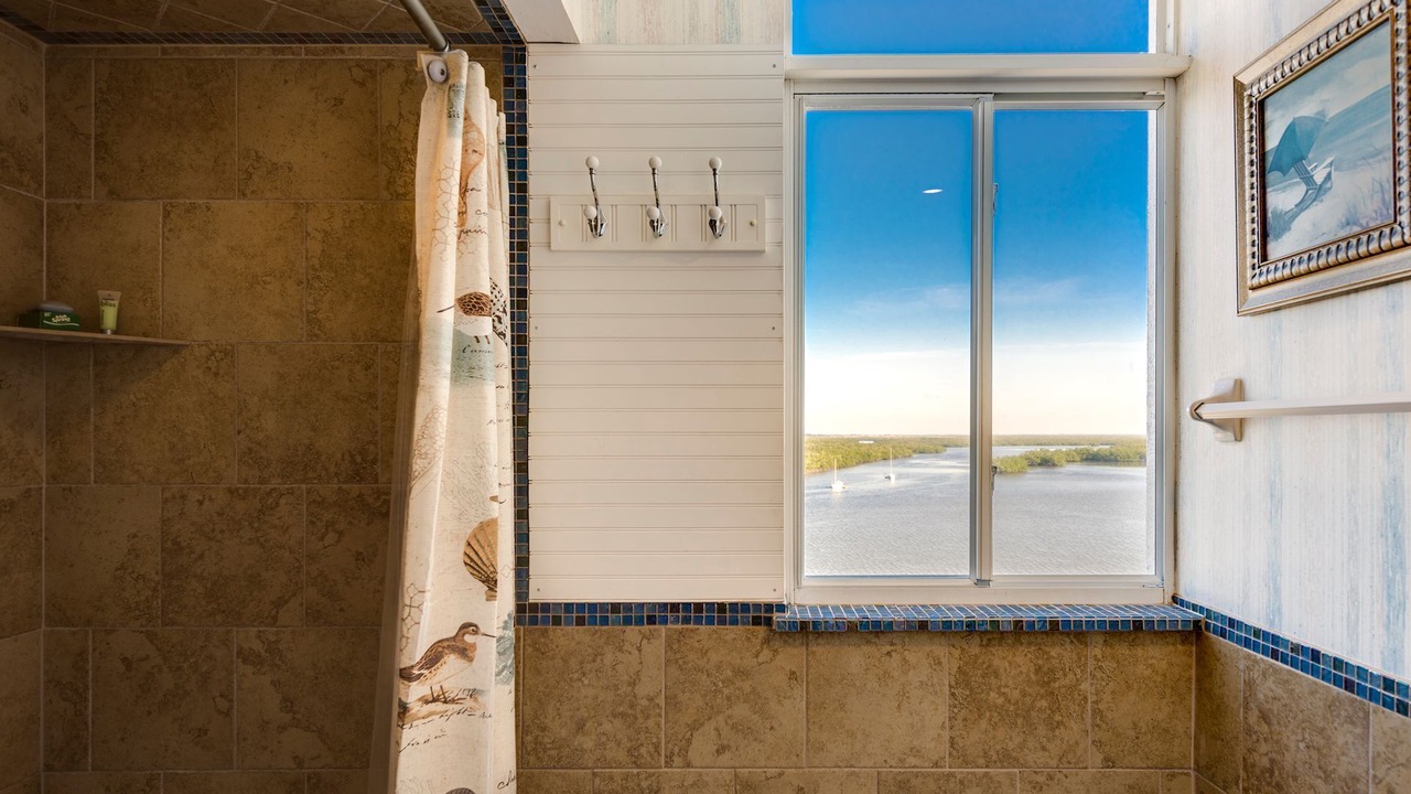 Photo of Bathroom in Mid Island