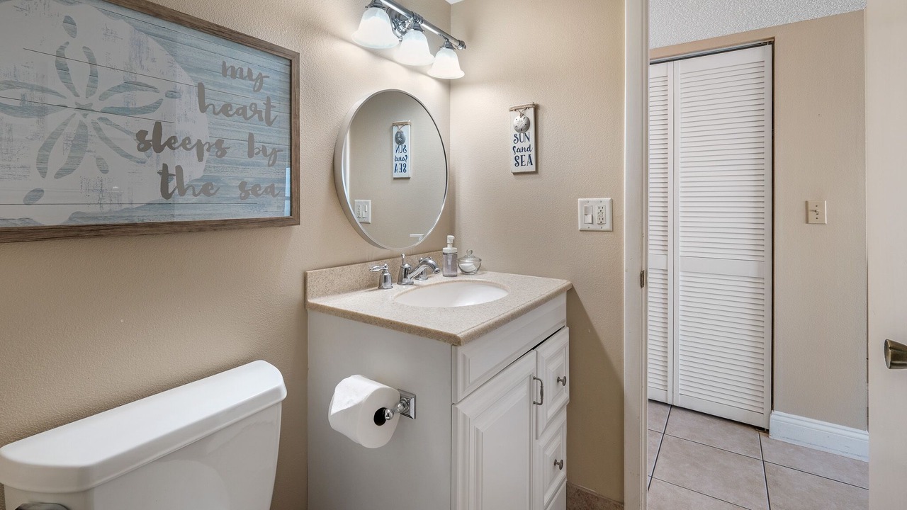 Photo of Bathroom in New Smyrna Beach