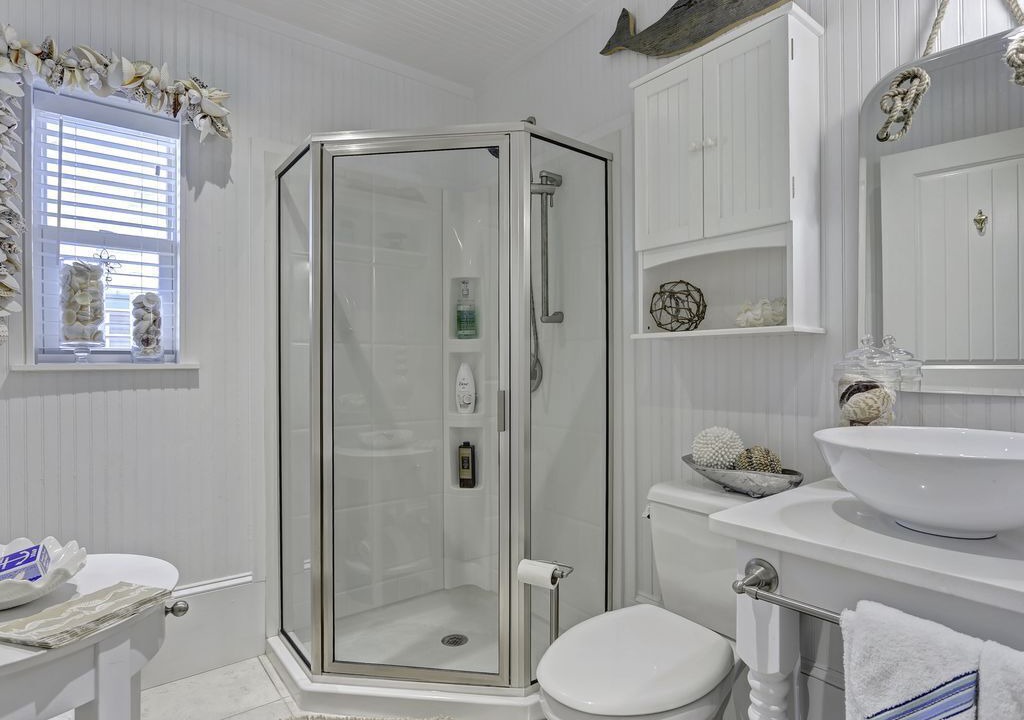 Photo of Bathroom in Belleair Beach