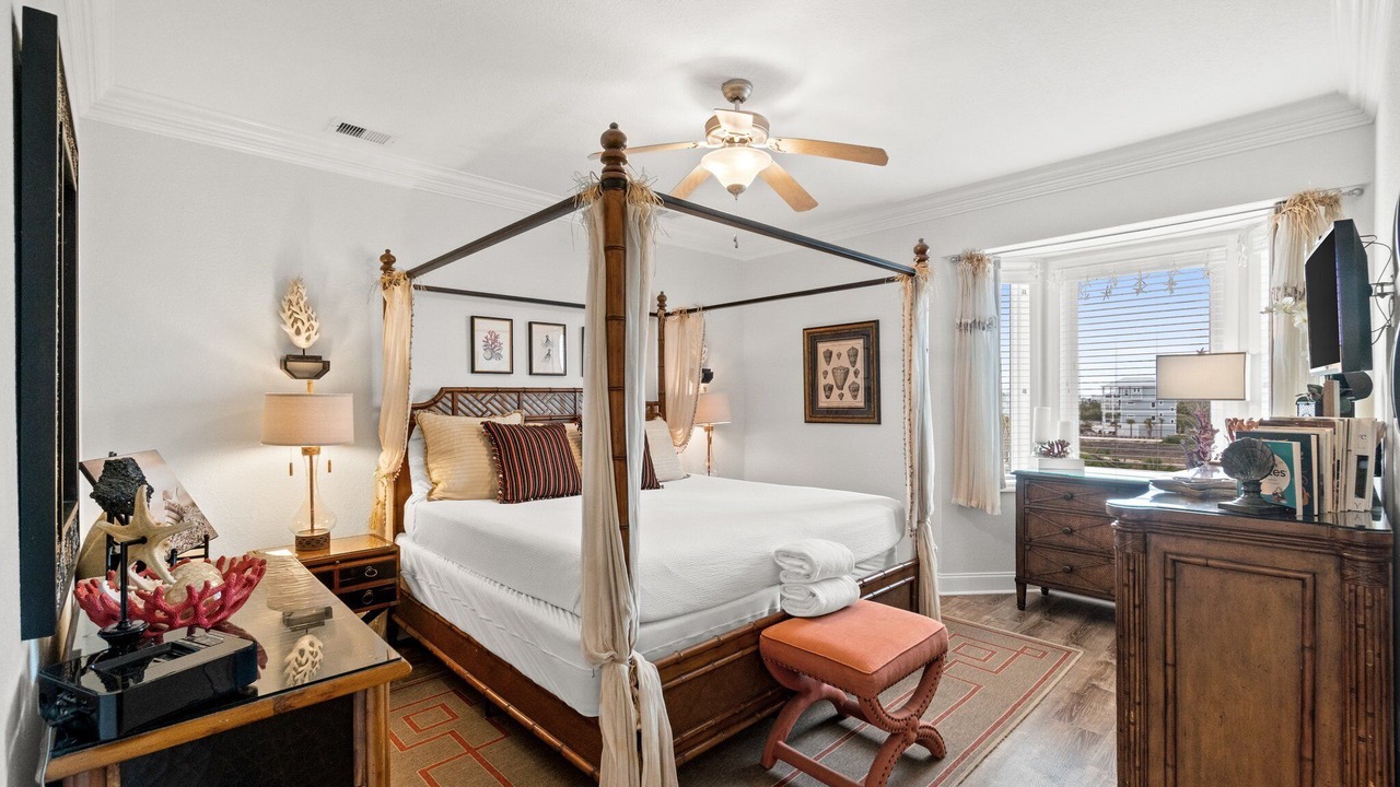 Photo of Bedroom in Cape San Blas