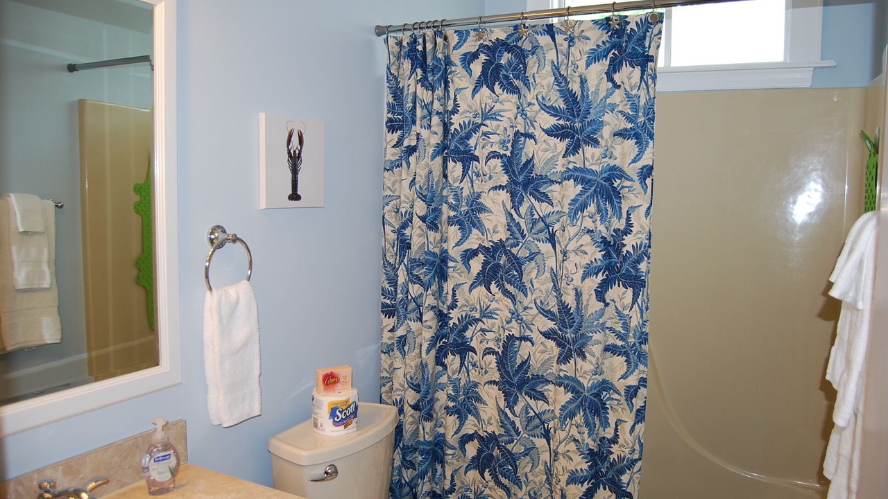 Photo of Bathroom in Little Torch Key
