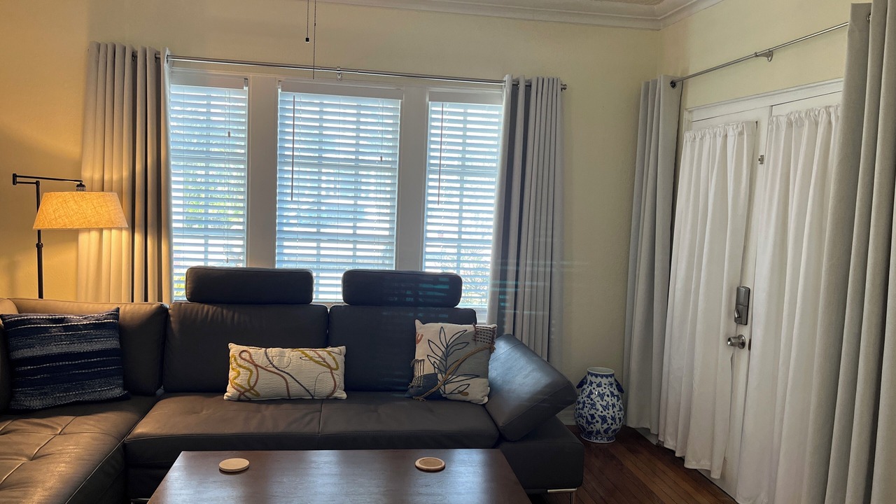 Photo of Bedroom in Altamont Manor