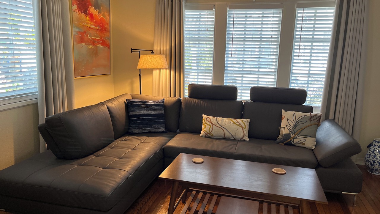 Photo of Bedroom in Altamont Manor