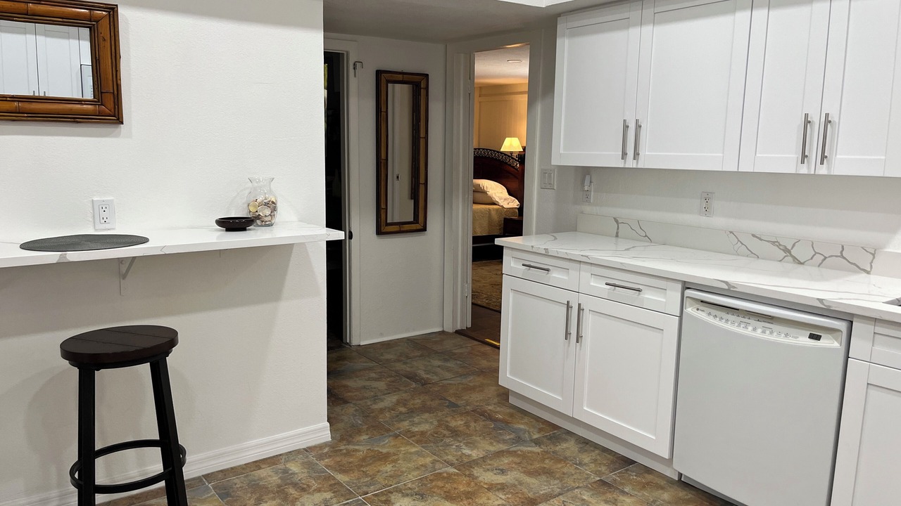Photo of Bedroom in Altamont Manor