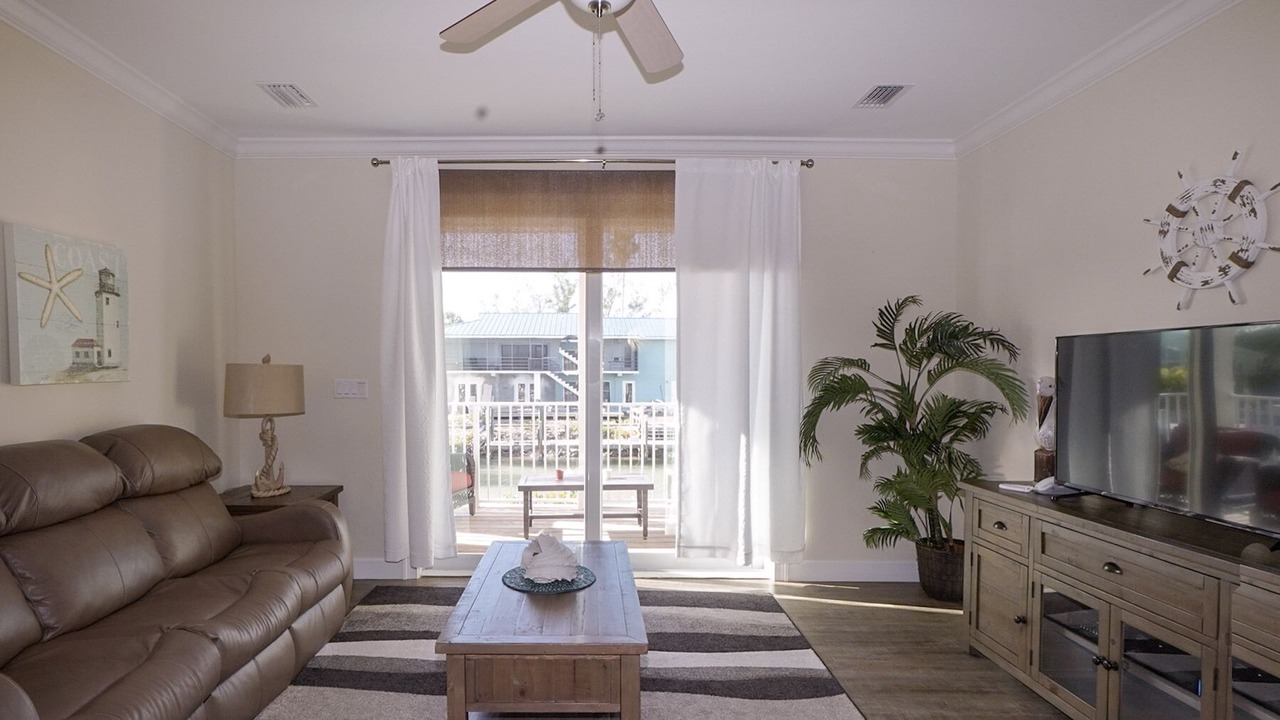 Photo of Livingroom in Marathon
