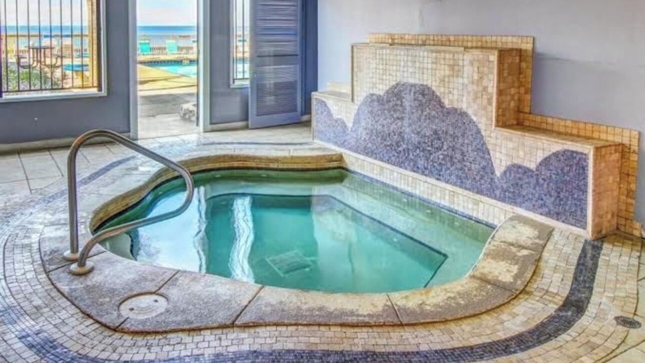 Photo of Outdoor in Biltmore Beach