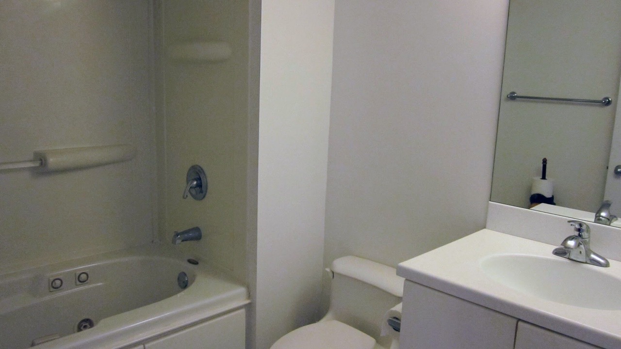Photo of Bathroom in Arcadian Shores