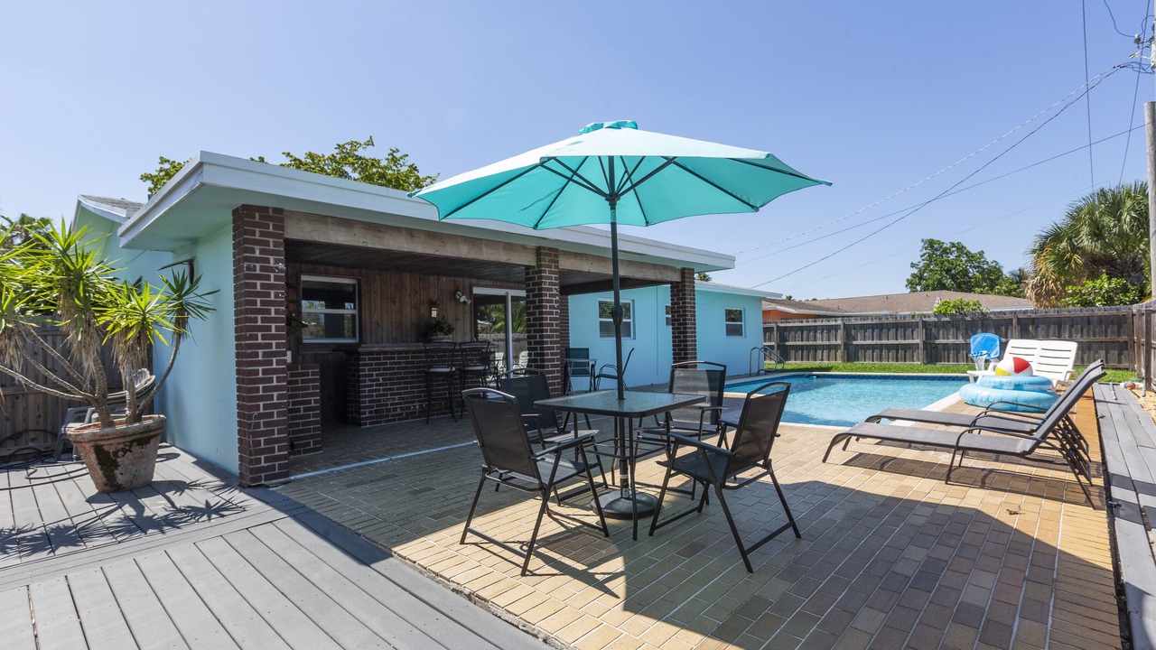 Photo of Outdoor in Tropic Palms