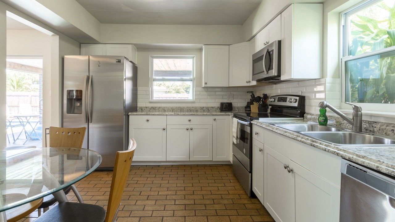 Photo of Kitchen in Tropic Palms