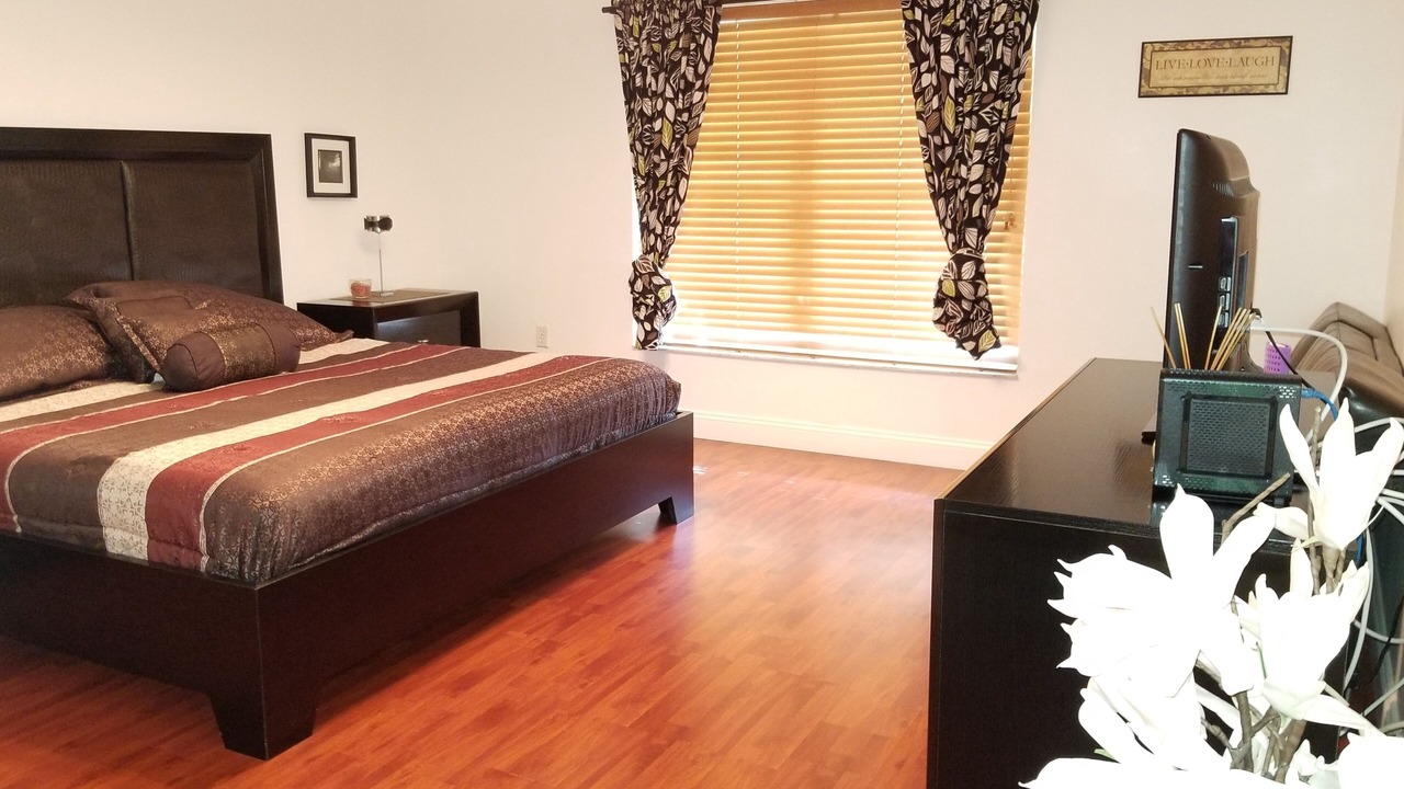 Photo of Bedroom in Pembroke Pines