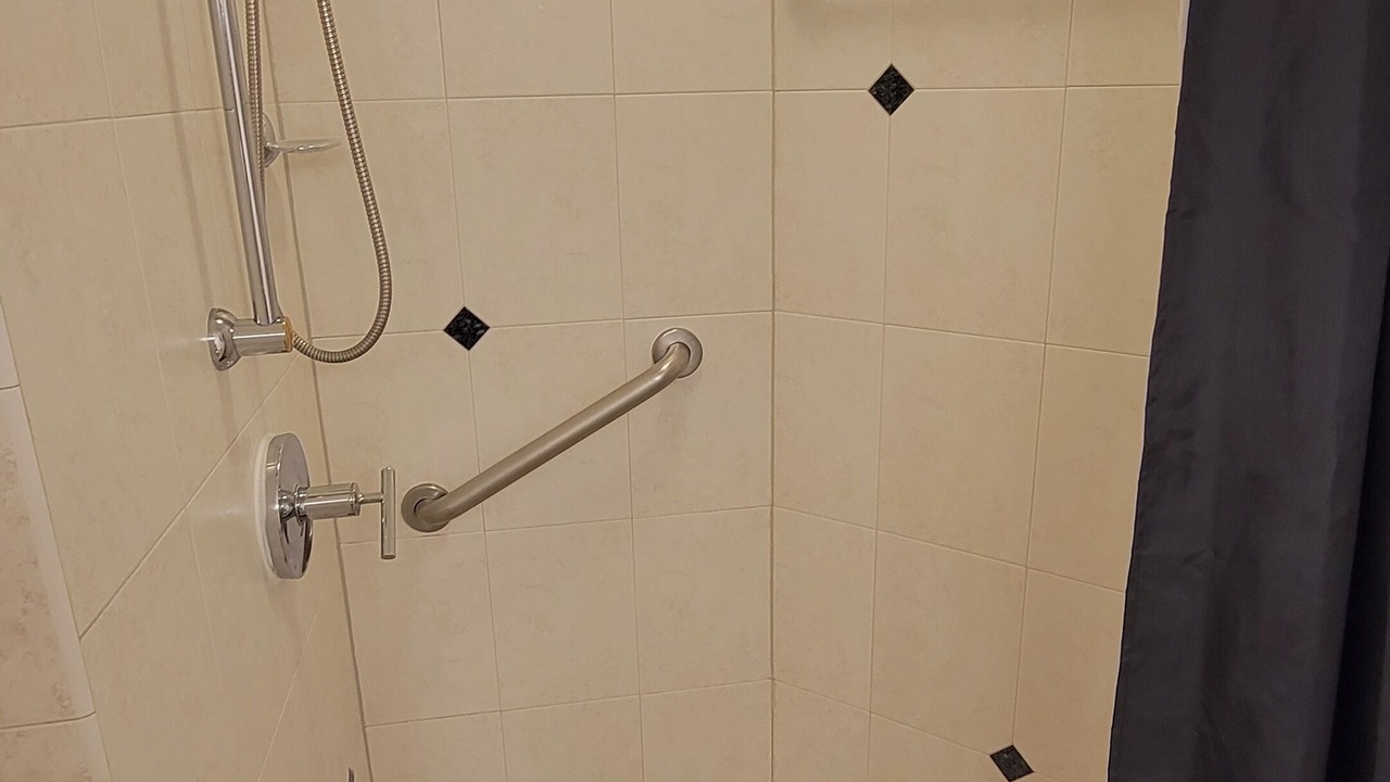 Photo of Bathroom in Ventura