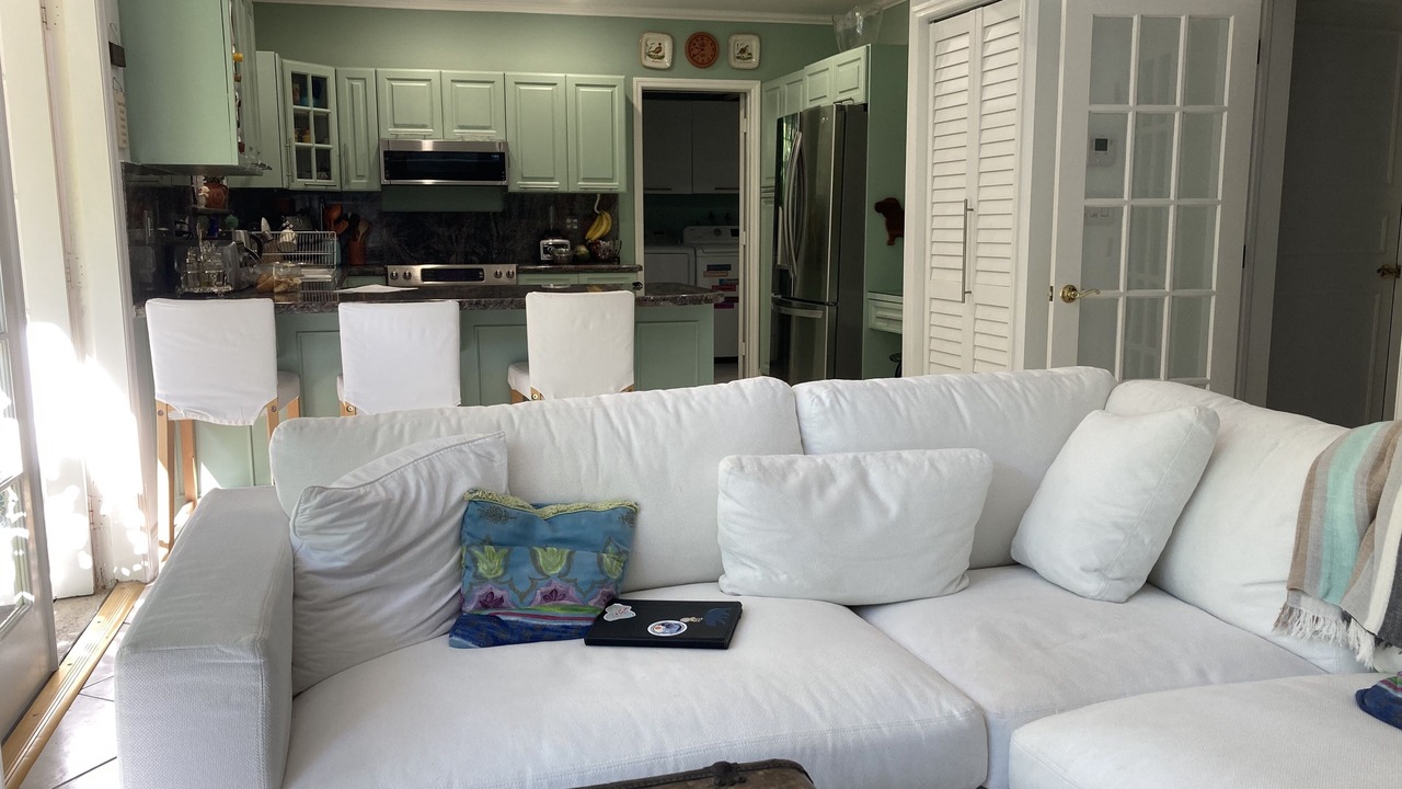 Photo of Livingroom in Key Biscayne