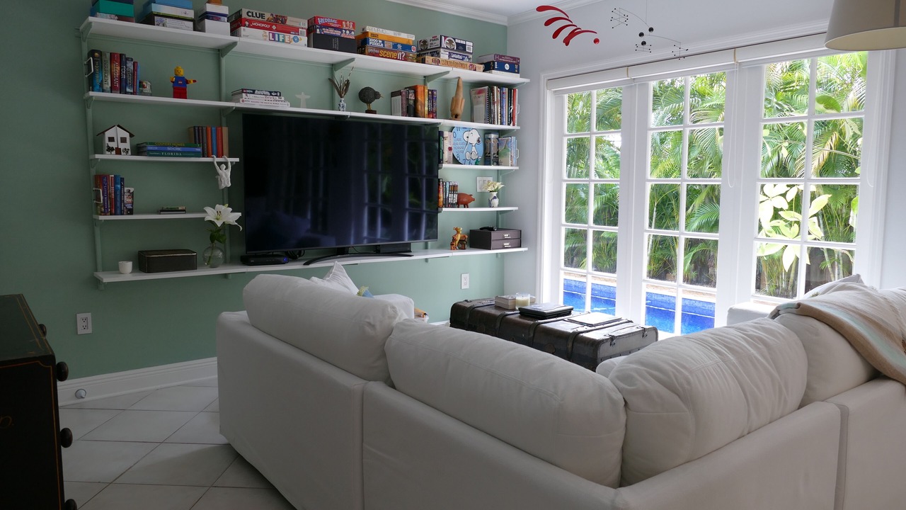 Photo of Livingroom in Key Biscayne