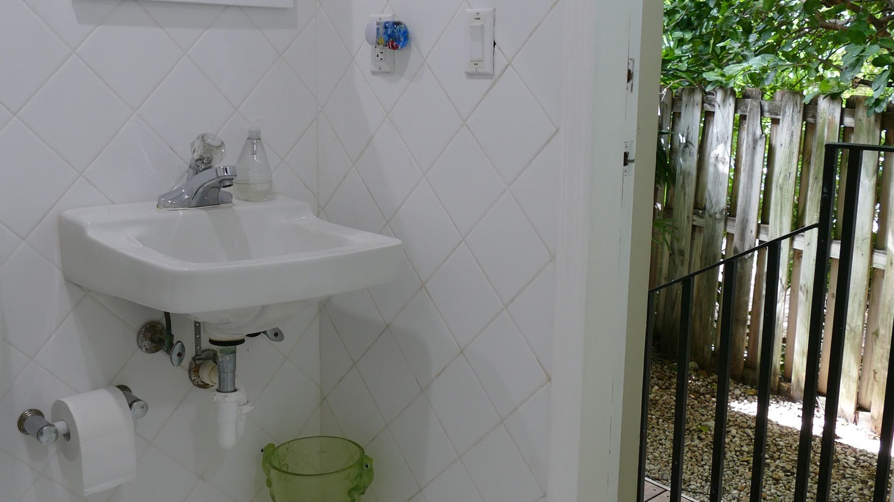 Photo of Bathroom in Key Biscayne