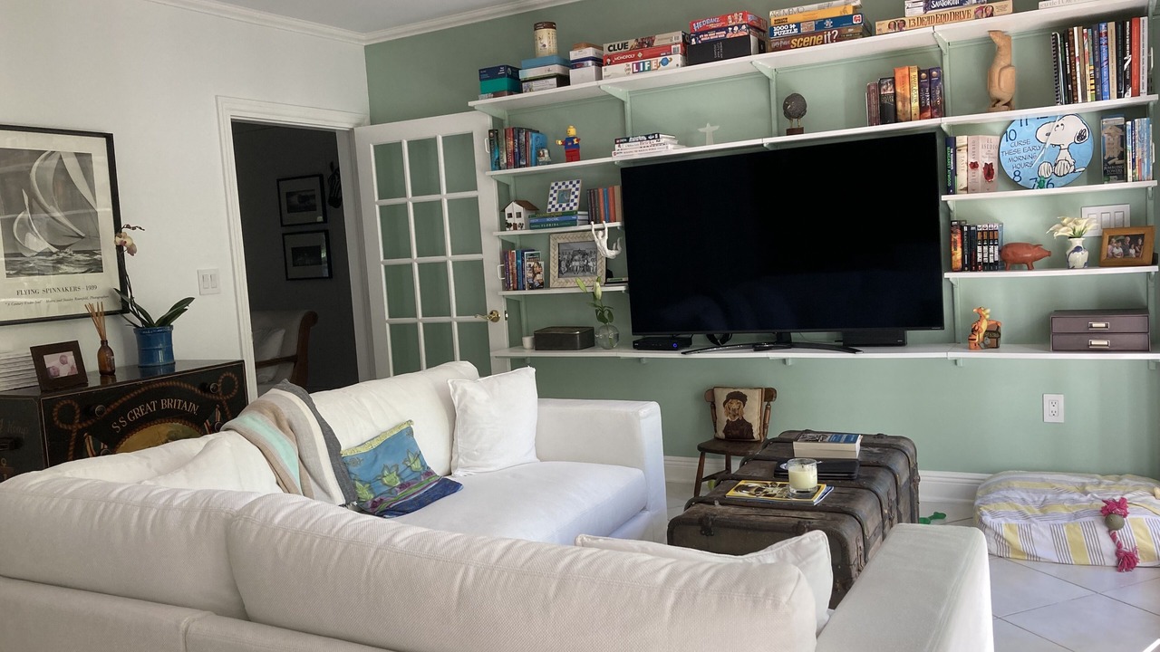 Photo of Livingroom in Key Biscayne
